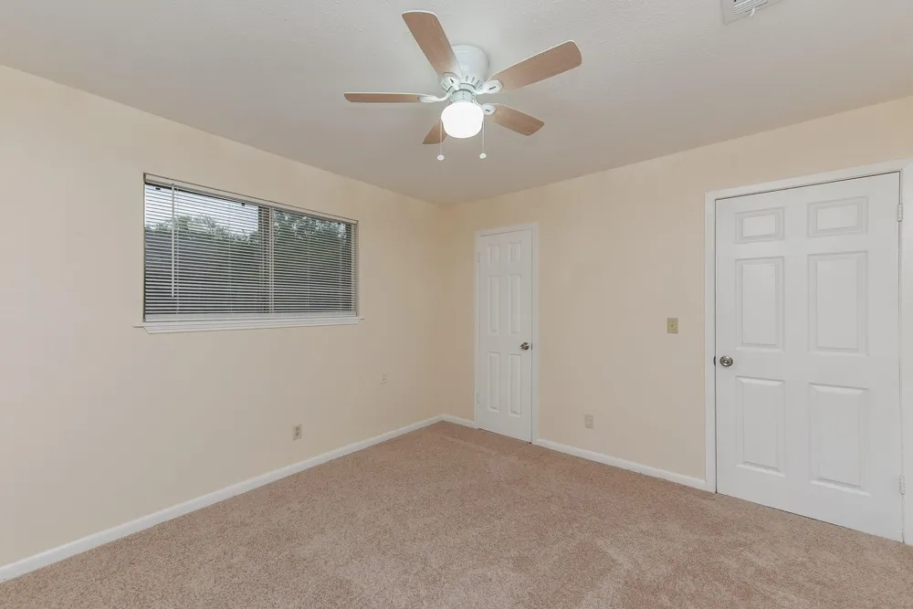 18610 Anne Drive Webster, TX 77058