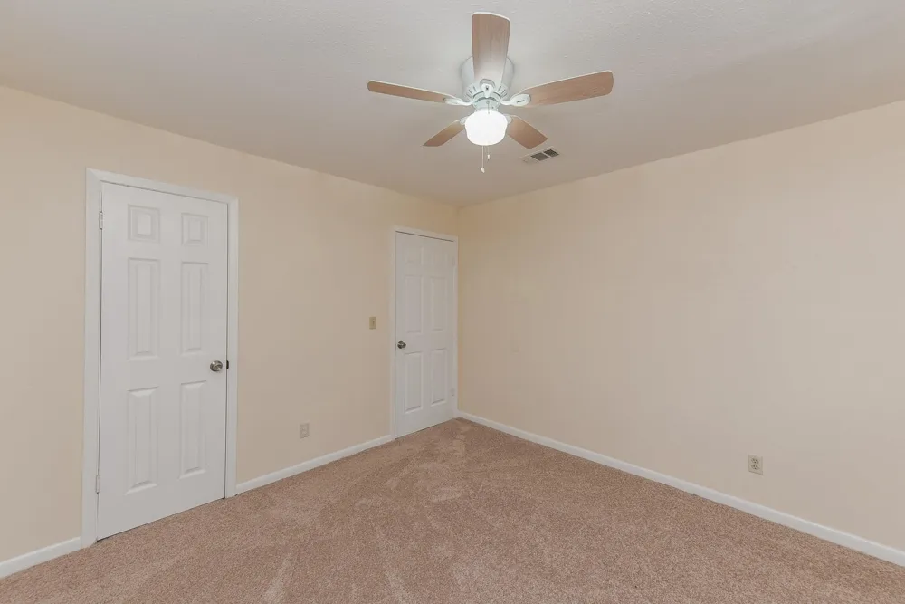 18610 Anne Drive Webster, TX 77058