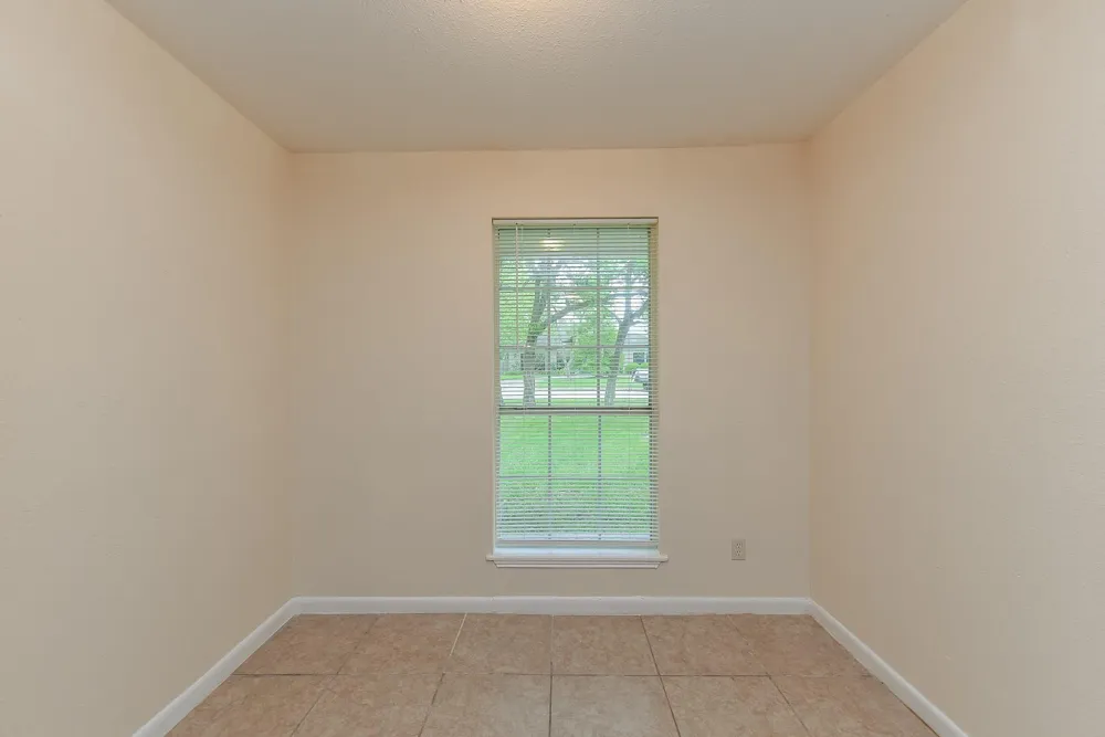 18610 Anne Drive Webster, TX 77058