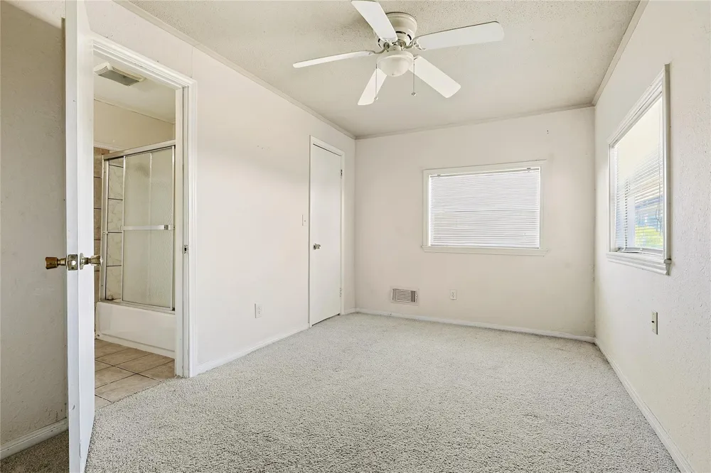 434 Pompano Street Bayou Vista, TX 77563