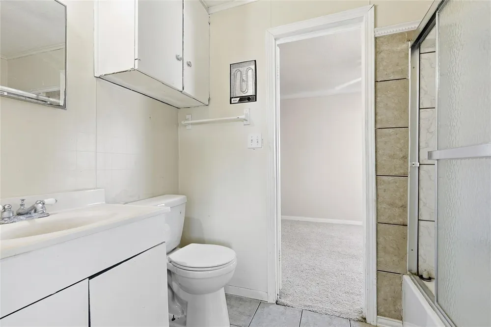 434 Pompano Street Bayou Vista, TX 77563
