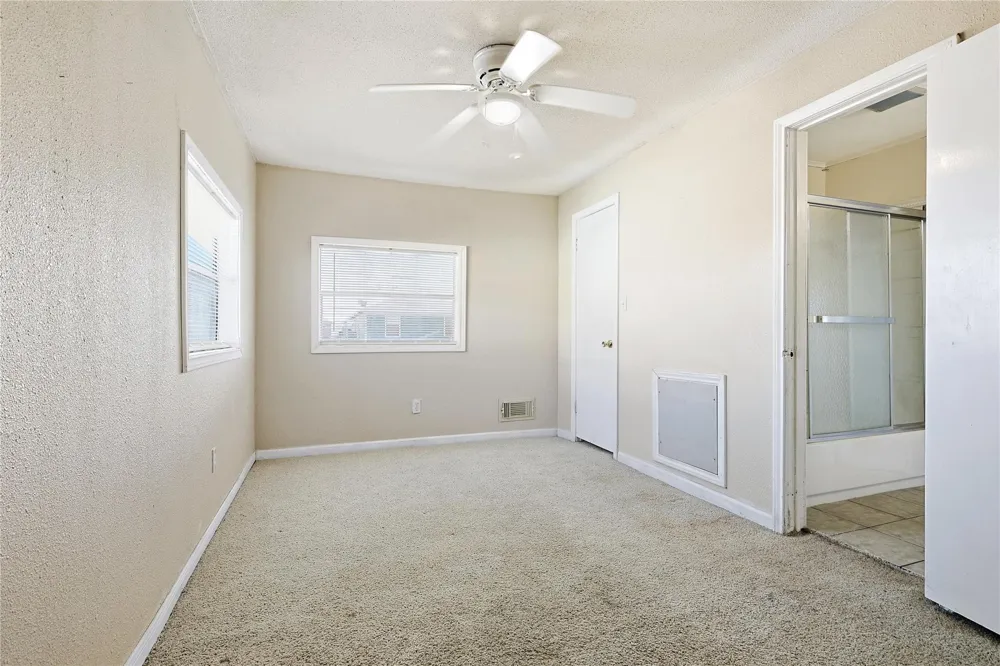434 Pompano Street Bayou Vista, TX 77563