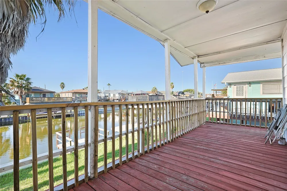 434 Pompano Street Bayou Vista, TX 77563