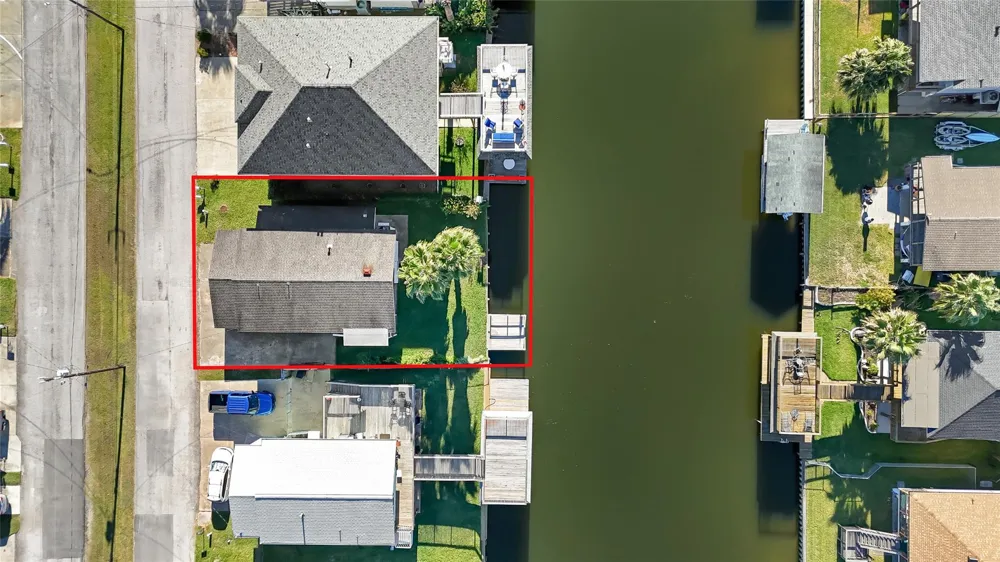 434 Pompano Street Bayou Vista, TX 77563