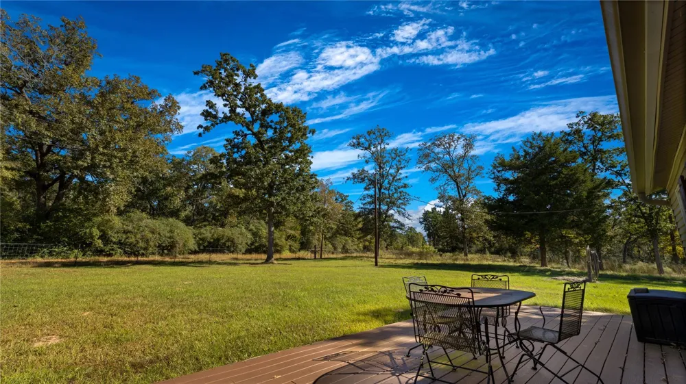 15383 County Road 236 Oakwood, TX 75855