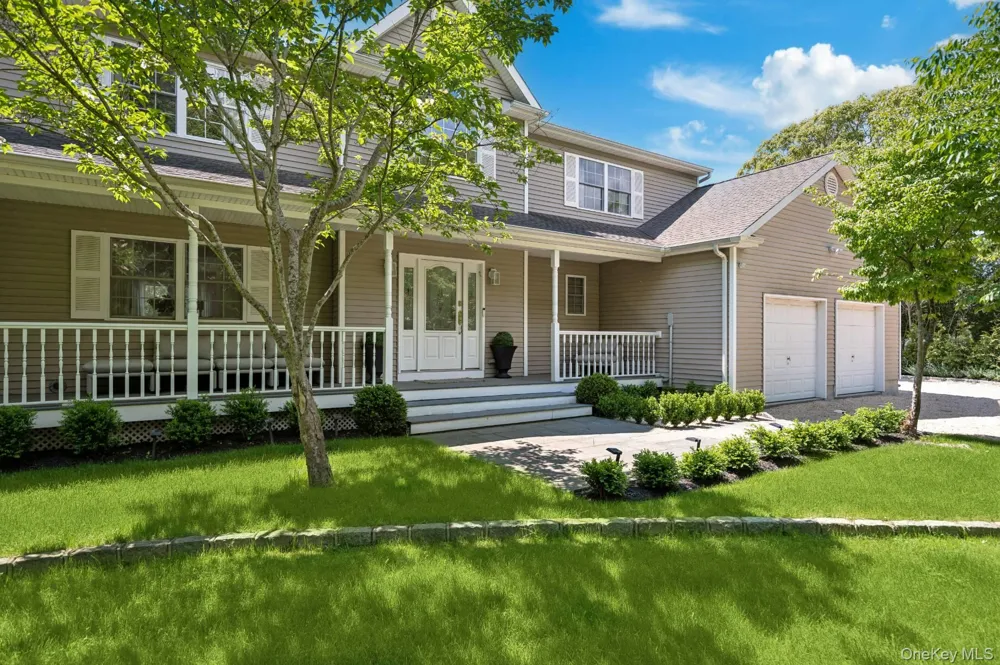 167 Tuckahoe Lane Southampton, NY 11968