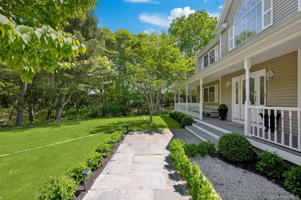 167 Tuckahoe Lane Southampton, NY 11968