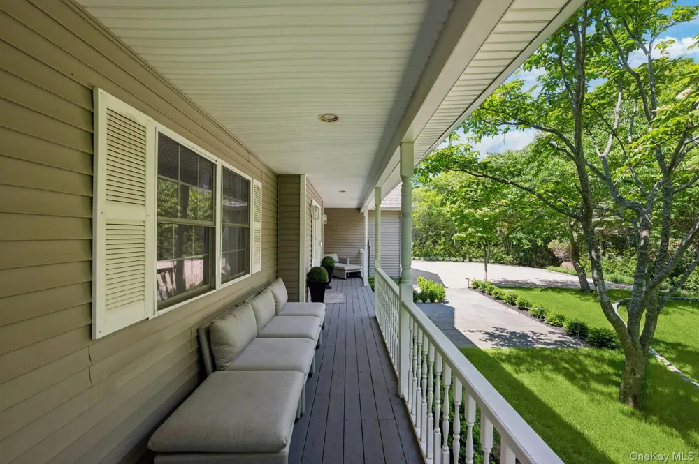 167 Tuckahoe Lane Southampton, NY 11968