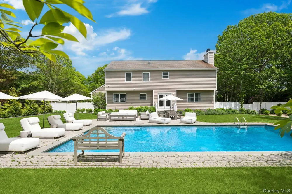 167 Tuckahoe Lane Southampton, NY 11968