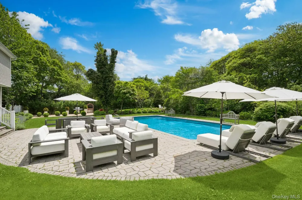 167 Tuckahoe Lane Southampton, NY 11968