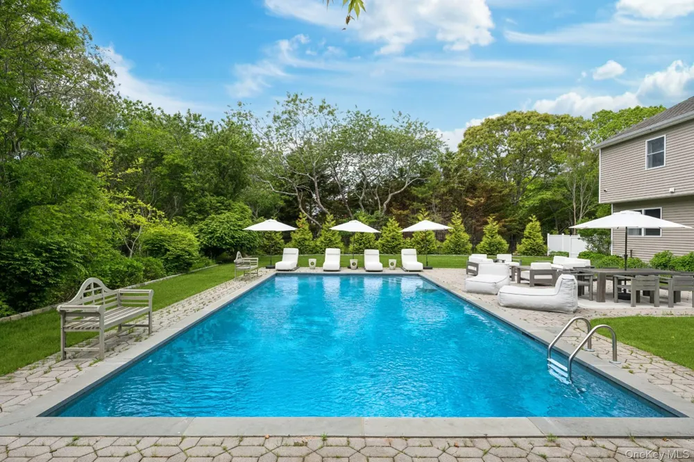 167 Tuckahoe Lane Southampton, NY 11968