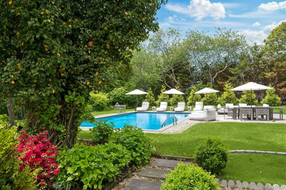 167 Tuckahoe Lane Southampton, NY 11968