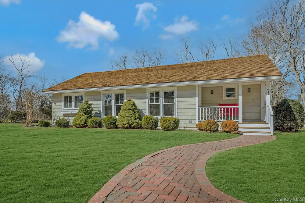 635 Strohson Road Cutchogue, NY 11935