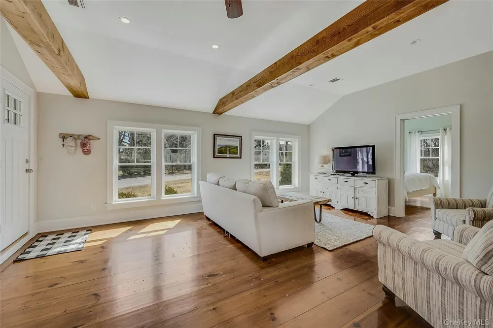 635 Strohson Road Cutchogue, NY 11935
