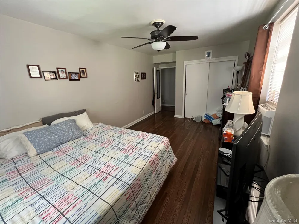 2080 Barnes Avenue #4C Bronx, NY 10462