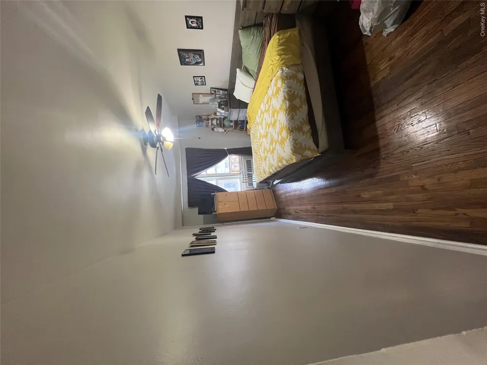 2080 Barnes Avenue #4C Bronx, NY 10462