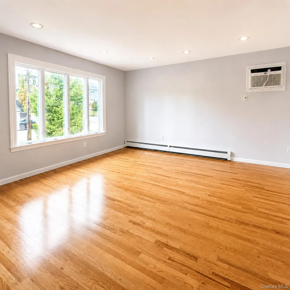 324 Buckingham Road Cedarhurst, NY 11516