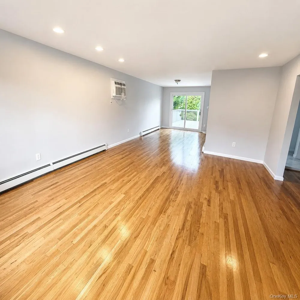 324 Buckingham Road Cedarhurst, NY 11516
