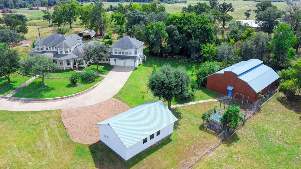4854 Coshatte Road Bellville, TX 77418