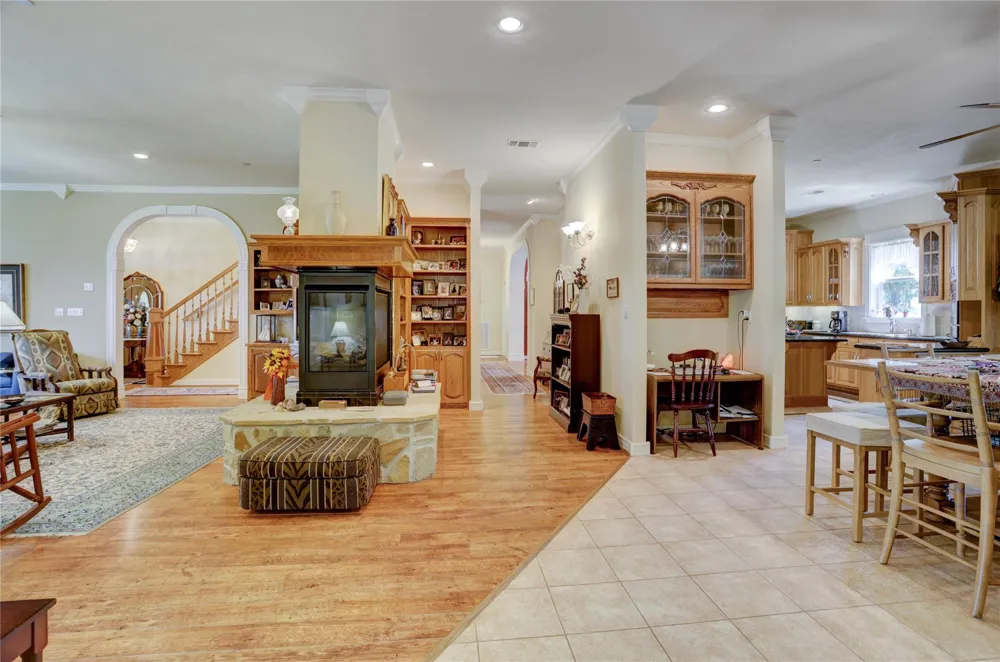 4854 Coshatte Road Bellville, TX 77418