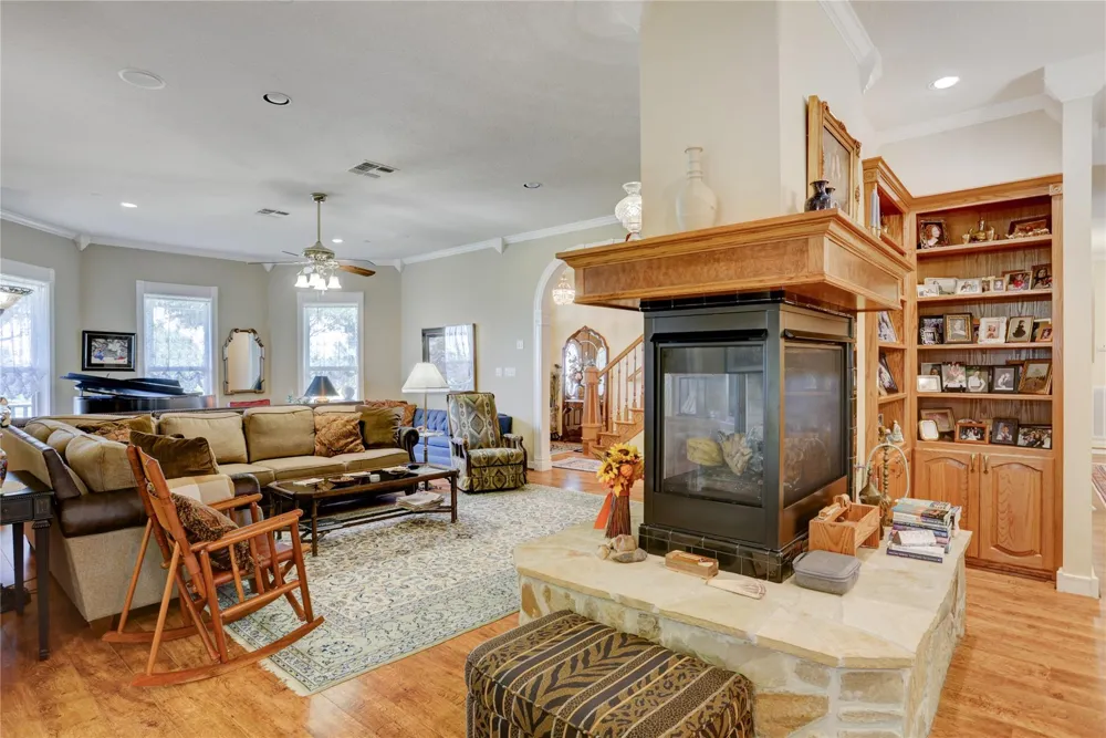 4854 Coshatte Road Bellville, TX 77418