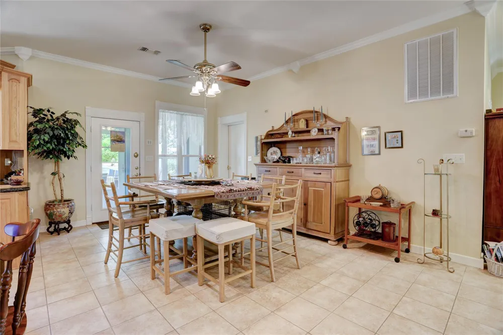 4854 Coshatte Road Bellville, TX 77418