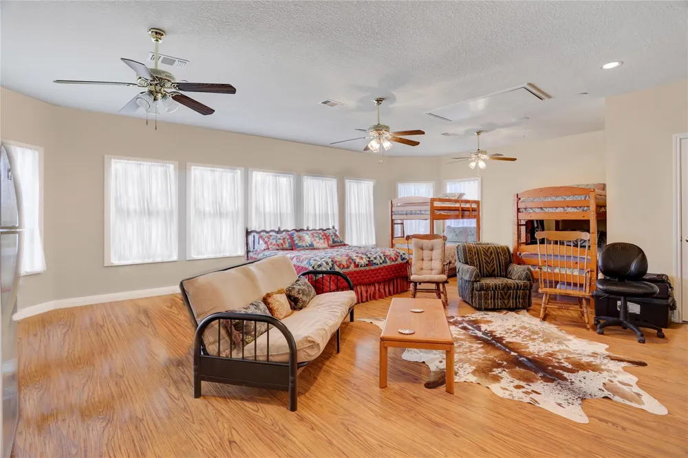 4854 Coshatte Road Bellville, TX 77418