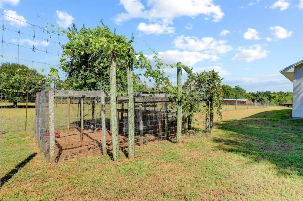 4854 Coshatte Road Bellville, TX 77418