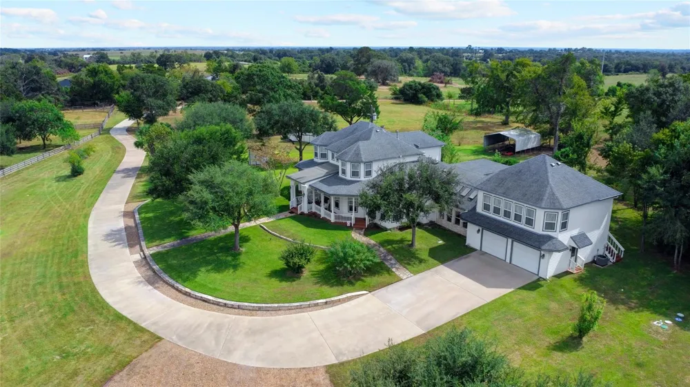 4854 Coshatte Road Bellville, TX 77418