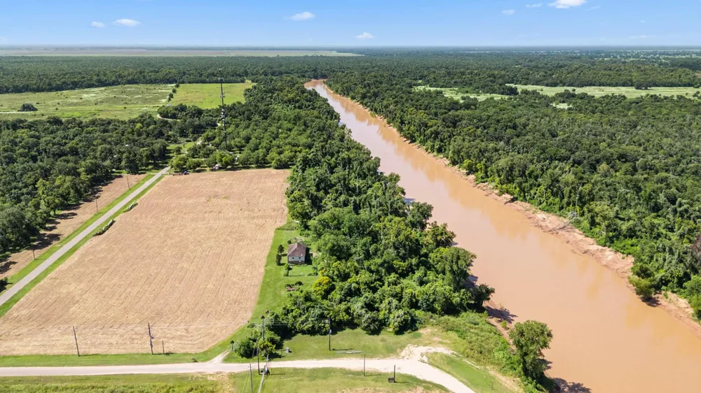 3505 Miller Road Rosharon, TX 77583