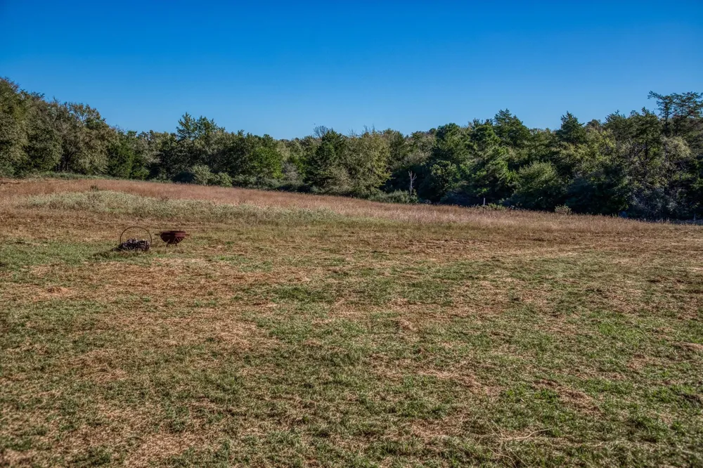 7266 County Road 449 Marquez, TX 77865