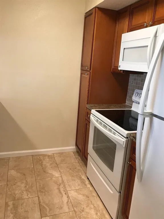 1947 Green Briar Colony Drive #1947-A Houston, TX 77032