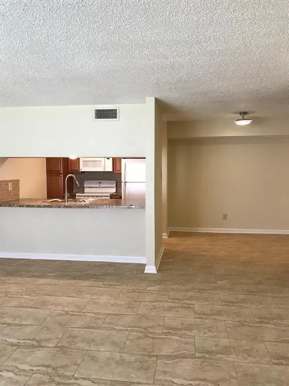 1947 Green Briar Colony Drive #1947-A Houston, TX 77032