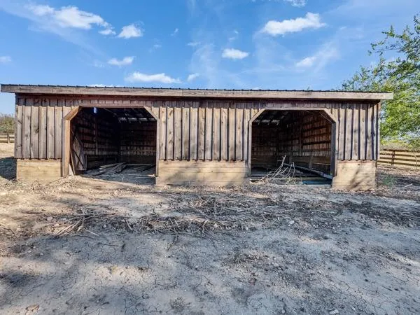 8125 Fm 2114 Hubbard, TX 76648