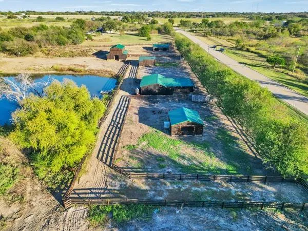8125 Fm 2114 Hubbard, TX 76648