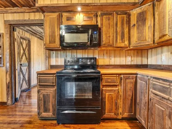 8125 Fm 2114 Hubbard, TX 76648