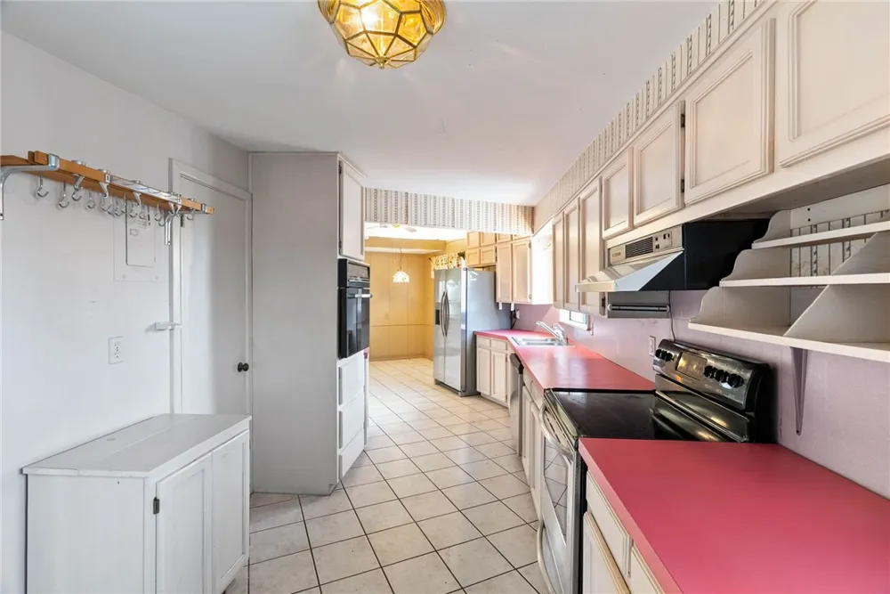 518 Dolphin Place Corpus Christi, TX 78411