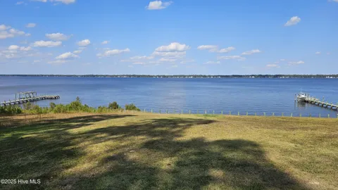 Lot 1+ River Hills Road