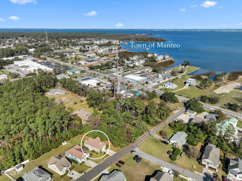 601 Viccars Lane Manteo, NC 27954