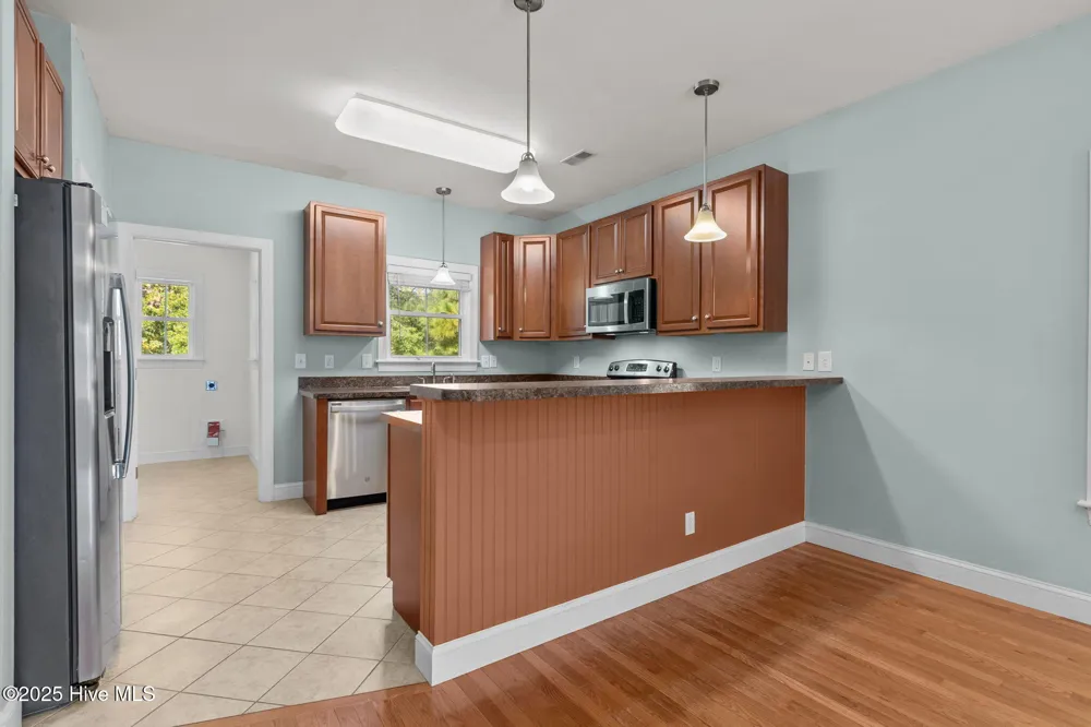601 Viccars Lane Manteo, NC 27954
