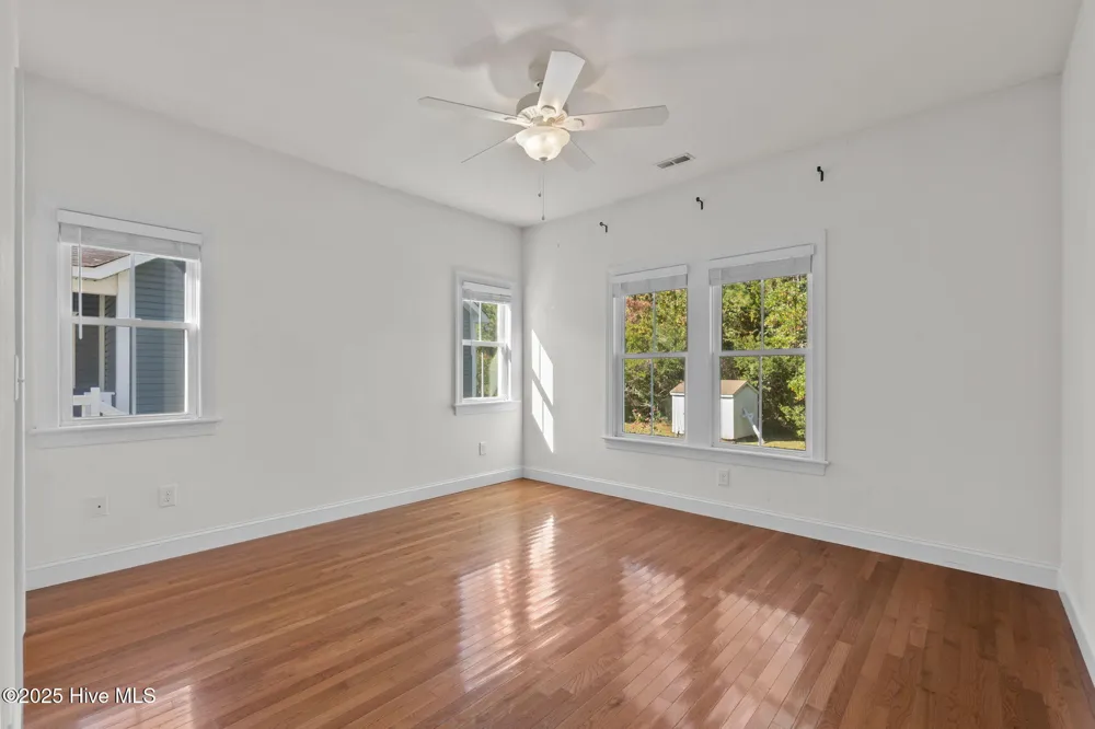 601 Viccars Lane Manteo, NC 27954