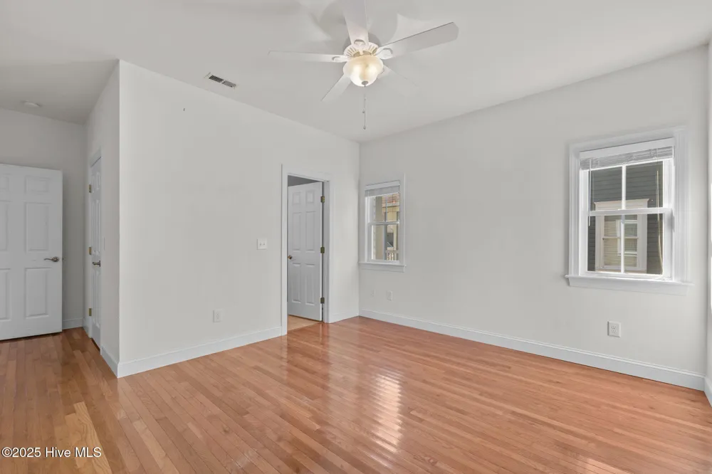 601 Viccars Lane Manteo, NC 27954