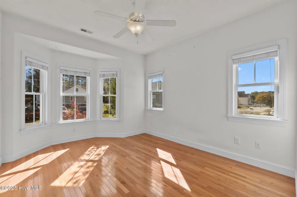 601 Viccars Lane Manteo, NC 27954