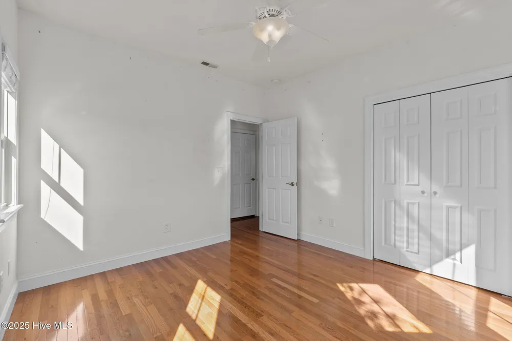 601 Viccars Lane Manteo, NC 27954