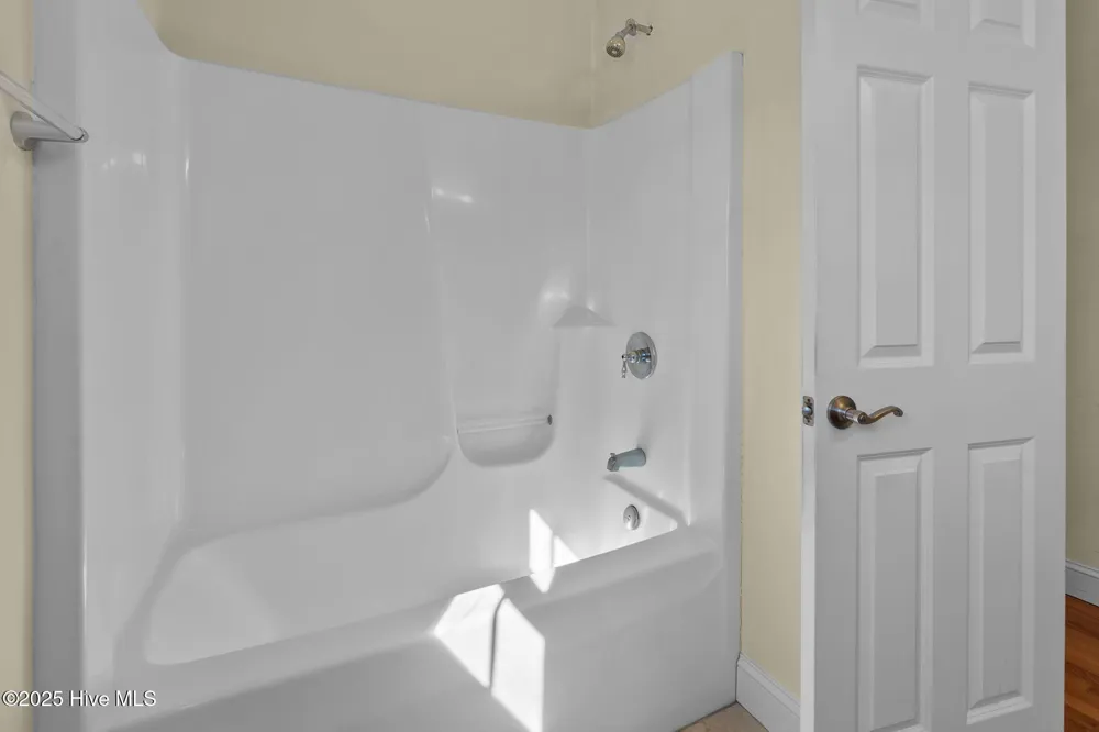 601 Viccars Lane Manteo, NC 27954