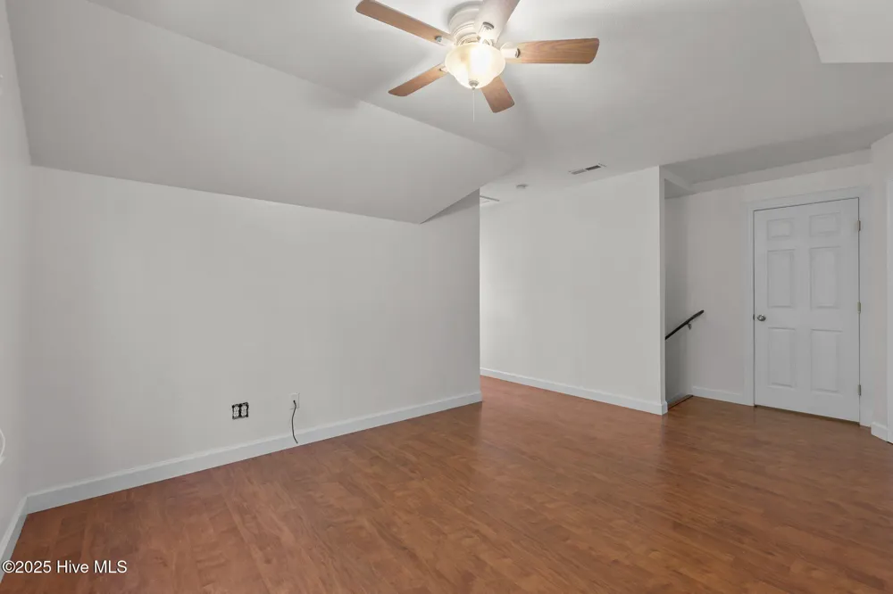601 Viccars Lane Manteo, NC 27954