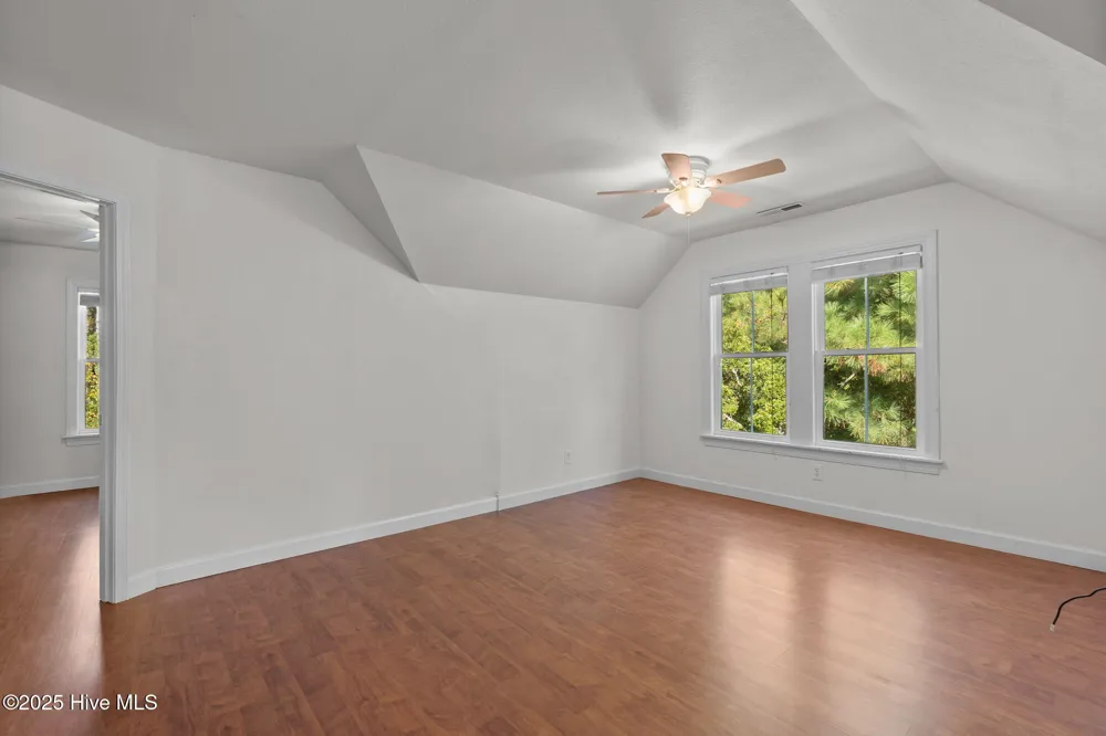 601 Viccars Lane Manteo, NC 27954