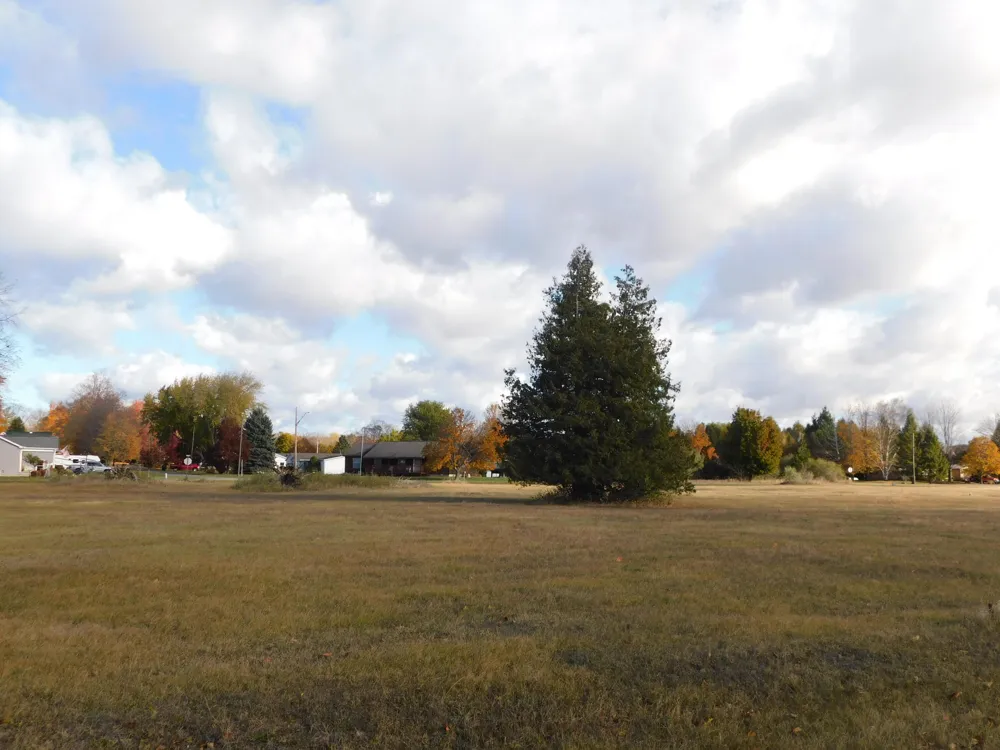 16 Hazel-State Street Arcadia, MI 49613