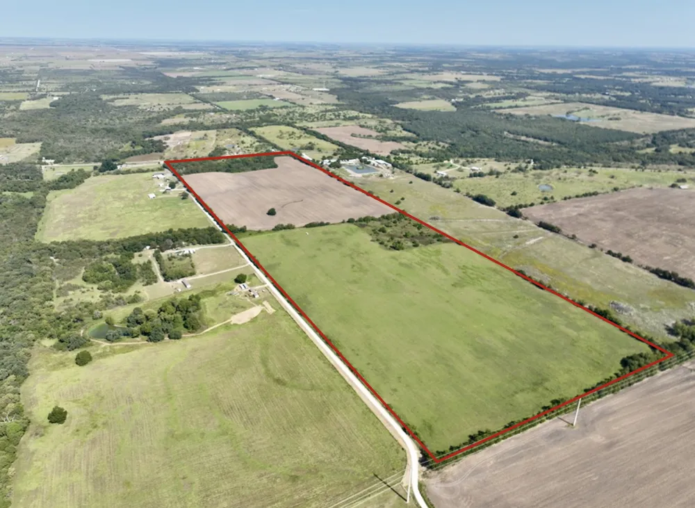 102 Fm 744 Frost, TX 76641