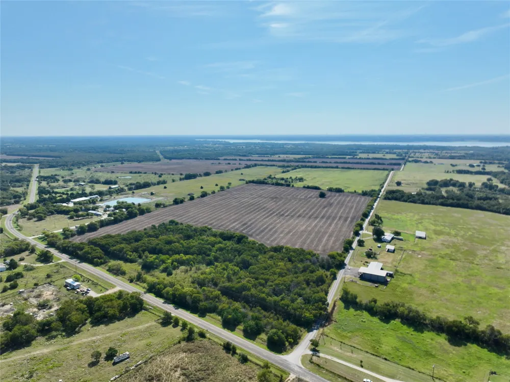 102 Fm 744 Frost, TX 76641